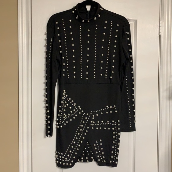 Gorgeous Dress with Pearls - Picture 2 of 5